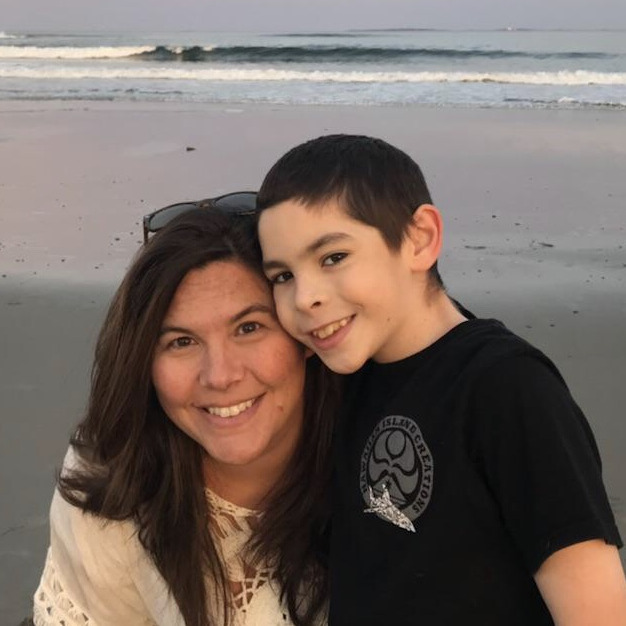 /images/pfpPhotos/DM0542_momcarterbeach_63621_crop.jpg