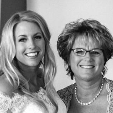 /images/pfpPhotos/KC0415_momandme_61765_crop.png