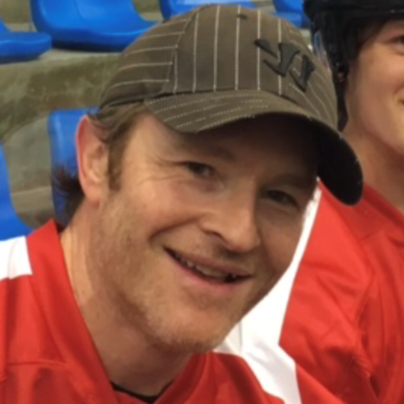 /images/pfpPhotos/SB0609_BrownieHockeyPhotoB_110196_crop.png