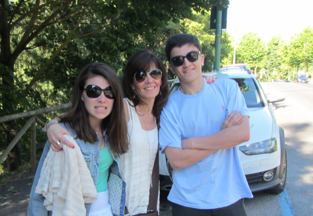 /images/pfpPhotos/uploads/CH0241/CH0241_ChrissyTommyandMeagan_12_crop.PNG