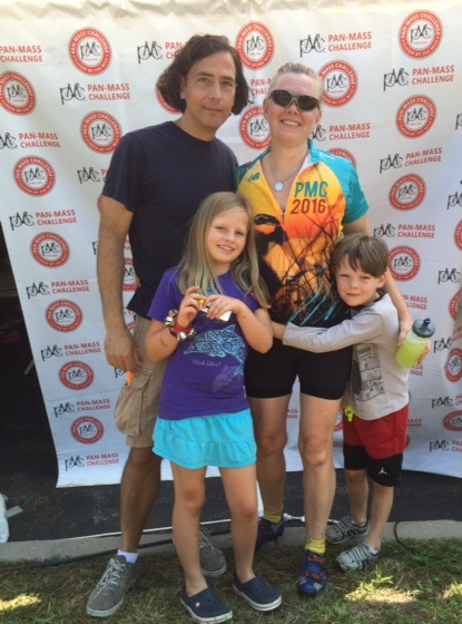 /images/pfpPhotos/uploads/DG0056/DG0056_PMC16family_1_crop.JPG
