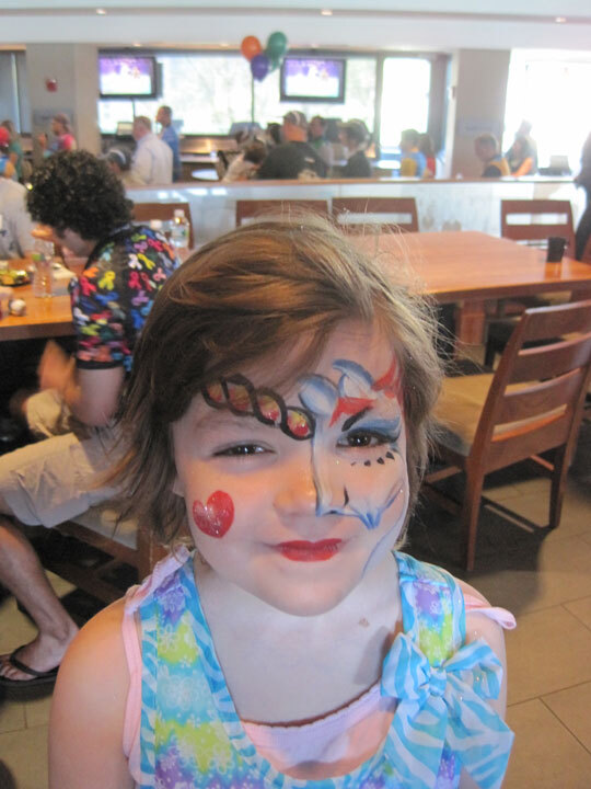 /images/pfpphotos/uploads/EK0035/EK0035.Gall.HannahFacePaintedSmall.jpg