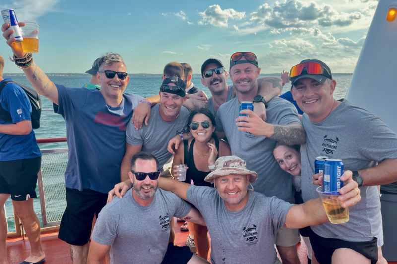 /pfpPhotos/uploads/GP0103/GP0103_PMC22PartyFerry_53_crop.jpg