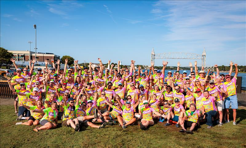 /pfpPhotos/uploads/JR0328/JR0328_PMC2025FLAMESCelebrationMMATeamPhoto_43_crop.jpg