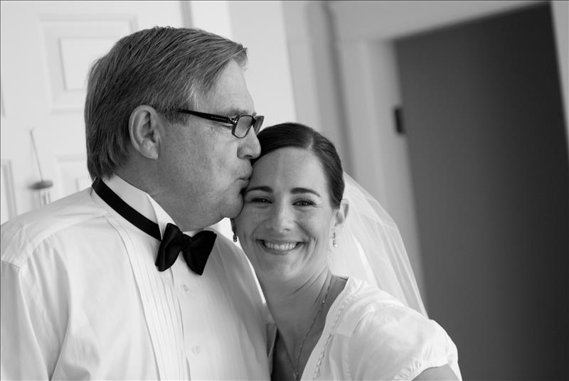 /pfpPhotos/uploads/KM0810/KM0810_Kerri&Chris-39_29_crop.JPG