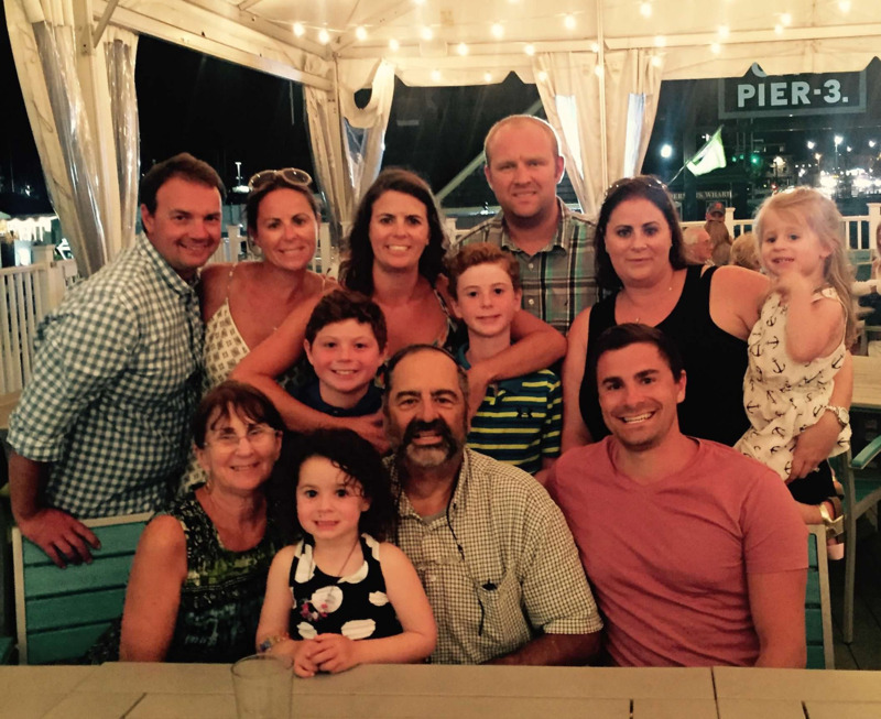 /pfpPhotos/uploads/MJ0140/MJ0140_familyphoto_11_crop.jpg