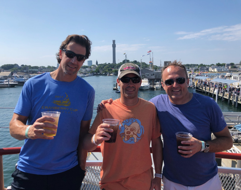 /pfpPhotos/uploads/MM0294/MM0294_PMC_Party_Boat_aug19_12_crop.JPG