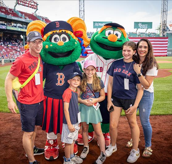 /pfpPhotos/uploads/MT0266/MT0266_2023Fenwayphoto_9_crop.jpg