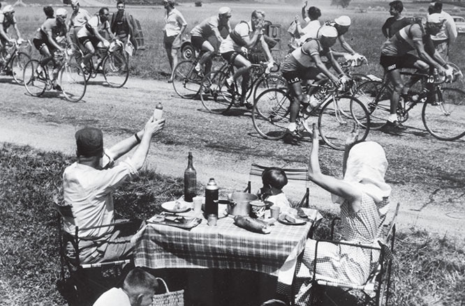 /pfpPhotos/uploads/PD0035/PD0035_tour-de-france-top-ways-the-race-has-changed-picnic-130619_21_crop.jpg
