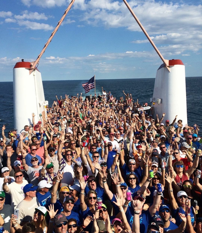 /pfpPhotos/uploads/SG0085/SG0085_partyferry2016_38_crop.jpg