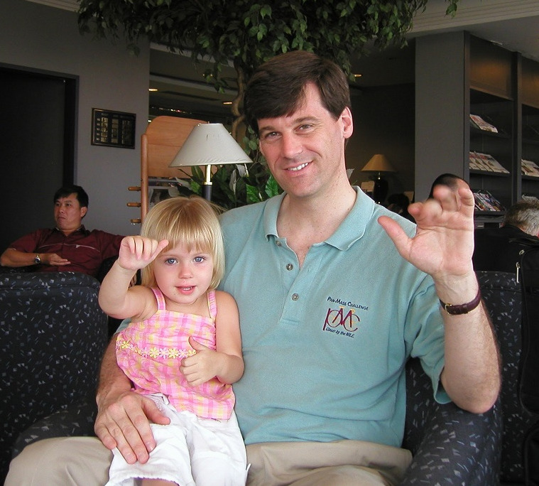 /pfpPhotos/uploads/TL0016/TL0016_KatieandTedinBangkok_7_crop.jpg