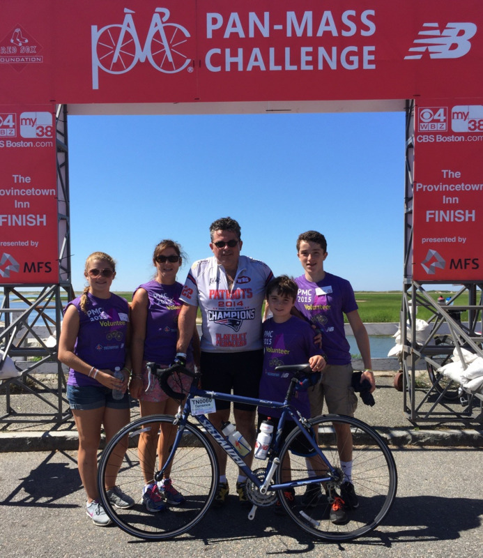 /pfpPhotos/uploads/TN0060/TN0060_PMCFinishLinewithFamily_3_crop.jpg