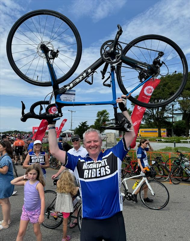 /pfpPhotos/uploads/TS0277/TS0277_holdingbike_21_crop.jpg